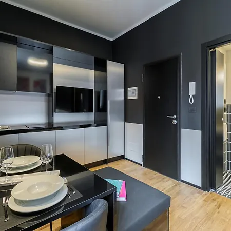 Apartment In Milano Near Center * Milán