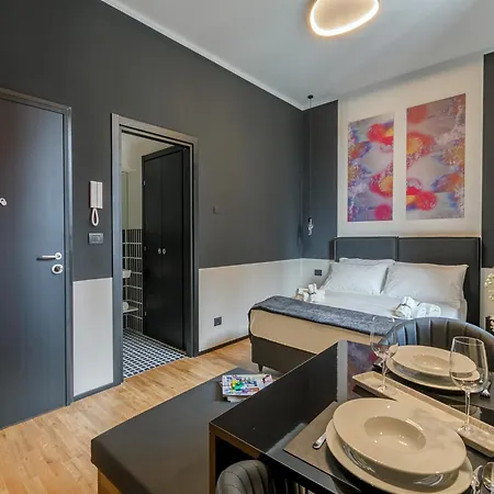 Apartment In Milano Near Center