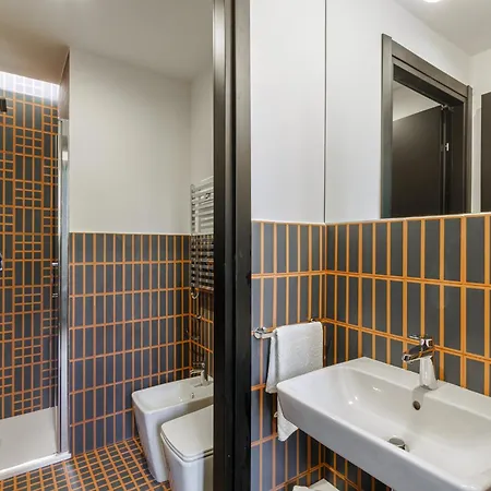 Apartment In Milano Near Center Сasa de vacaciones *
